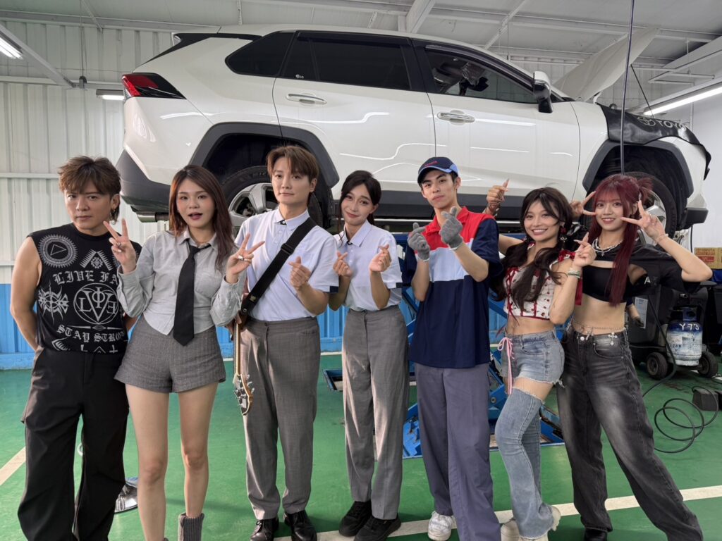 圖：單曲《TOYOTA冒險日記》 MV中由歌手金志遙、祈錦鈅、心動女孩SVETA、陳任佑等人共同出鏡。／照片提供：九日影業