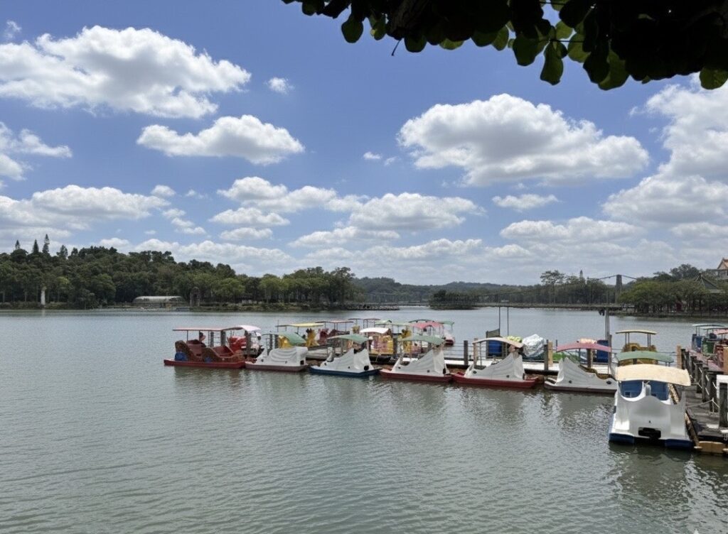 虎頭埤完成全台首例景區旅客碳足跡計算 太陽能船上路、碳排僅0.3公斤 7 S 777519109 1024x752 1