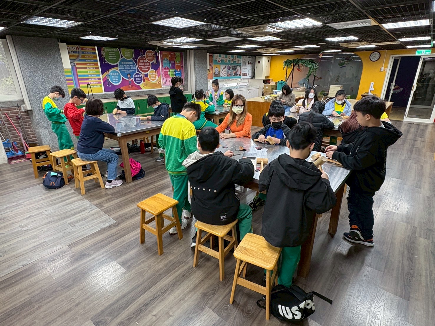 明德國中職探中心傳承製鞋技藝創新幸福產業 7 594181393 1319140306914847 3891591519725049293 n