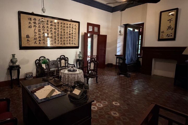 新台幣百元上國父肖像 就在廣州大元帥府內誕生 6 廣州大元帥府中的孫中山辦公室的一角。圖/記者陳素貞攝