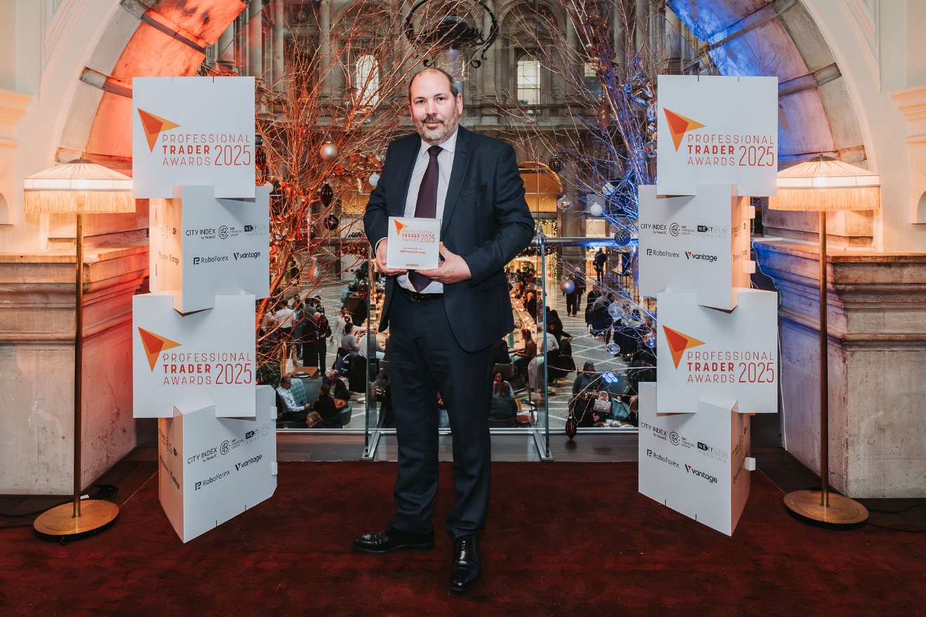 EBC Financial Group 榮獲 2025 年專業交易者大獎「最佳執行經紀商」 3 image1