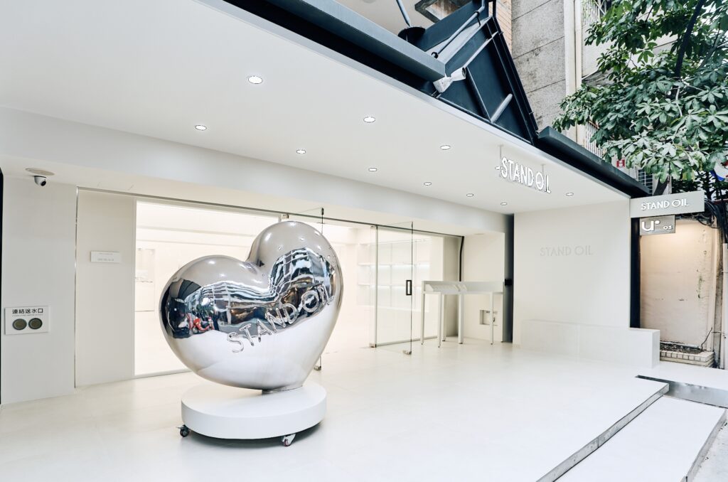 首爾聖水本店直搬來台!STAND OIL 台灣首間旗艦店插旗中山區 全球首發獨家包款登場 邵雨薇現身演繹韓系日常 6 %E4%B8%8B%E5%8D%88425 2025 12 10%E7%9A%84%E5%BD%B1%E5%83%8F 1024x678 1