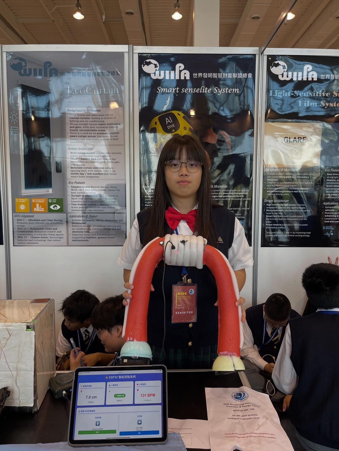 二信高中電商跨域合作勇奪高雄國際發明展金牌暨特別獎 8 LINE ALBUM 1141206%E9%AB%98%E9%9B%84%E5%9C%8B%E9%9A%9B%E7%99%BC%E6%98%8E%E5%B1%95 251210 1