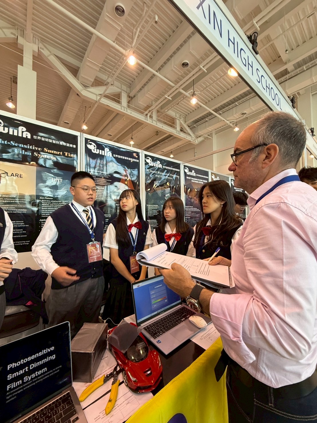 張允睿勇敢選擇自己所愛「用愛發光」 3 S 238928002