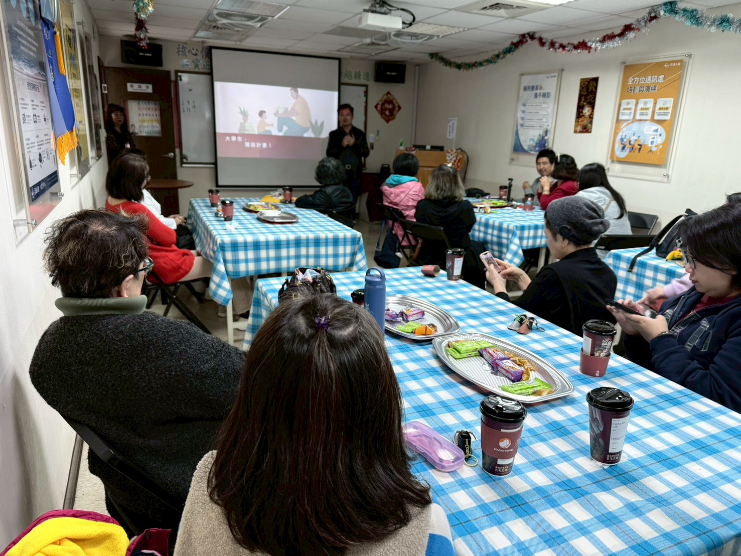 全球人壽舉辦「找到你的腳色,一起邁向步凡未來」鞋作體驗 5 LINE ALBUM 20251214 251214 1