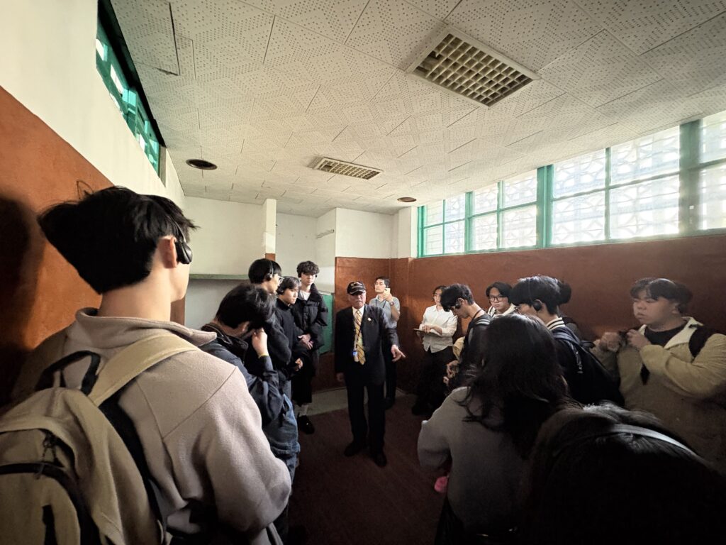 七十年代政治受難者林擎天獲淡江大學補發榮譽畢業證書 5 27 1024x768 1