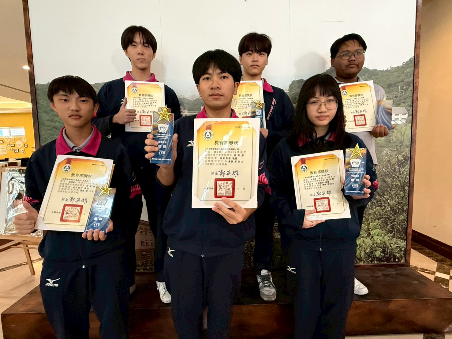 LINE ALBUM 1141216%E6%8A%80%E8%97%9D%E7%AB%B6%E8%B3%BD 251216 2