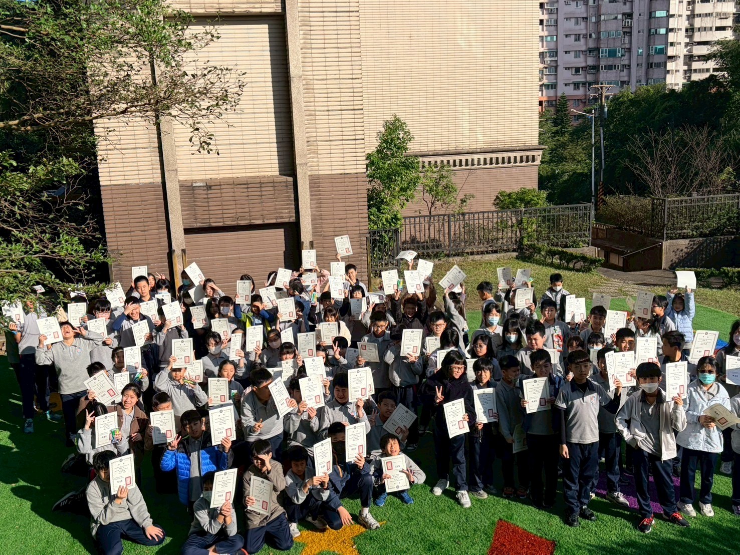 二信國小部快樂學英文「英閱王」競賽成果亮眼 16 LINE ALBUM Cool English %E8%8B%B1%E9%96%B1%E7%8E%8B 251217 2