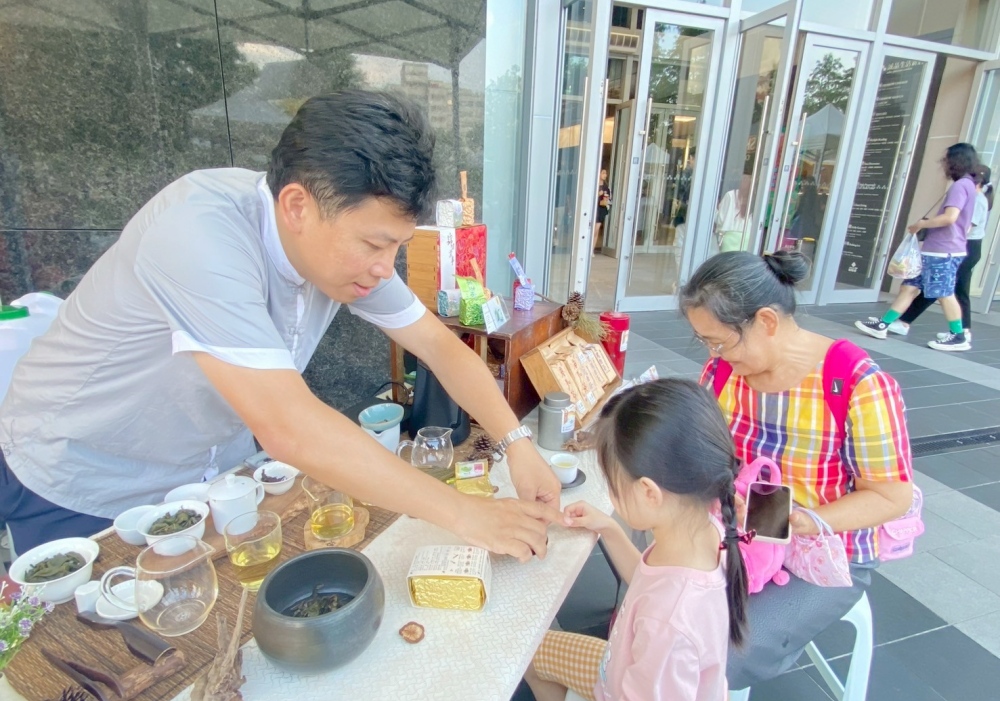 03%E5%92%8C%E5%B9%B3%E5%8D%80%E5%84%AA%E8%B3%AA%E7%89%B9%E7%94%A2%E5%B7%A1%E8%BF%B4%E5%85%A8%E8%87%BA%E5%B8%82%E9%9B%86