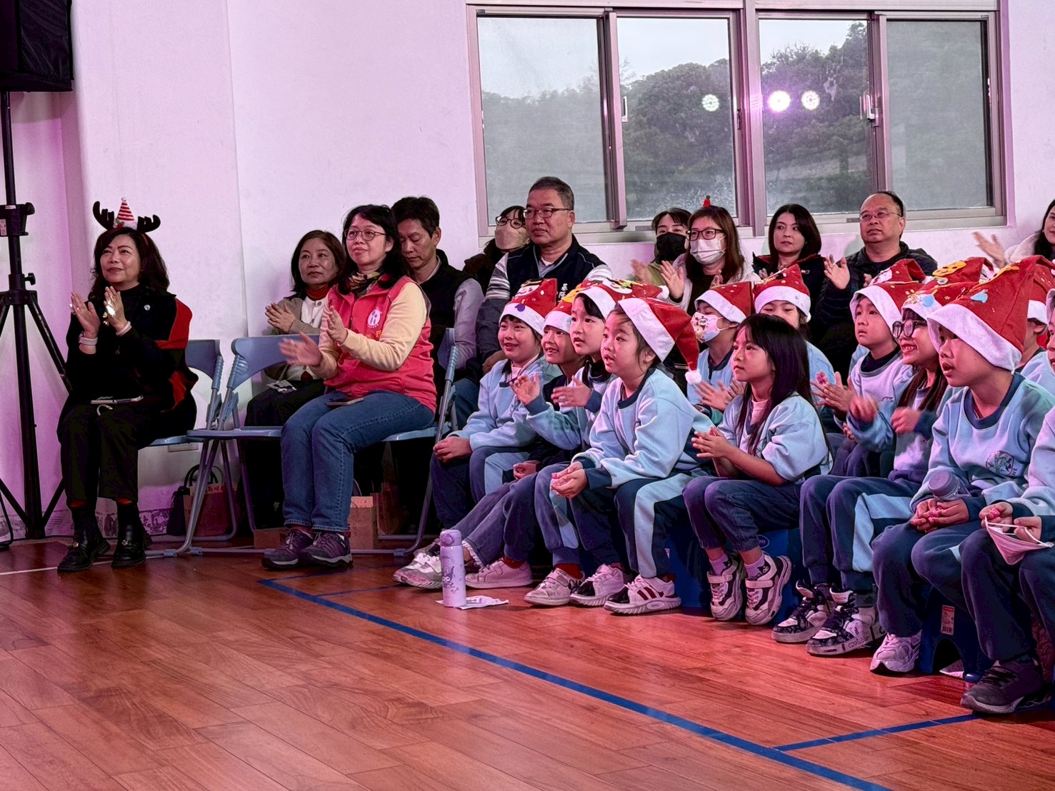 中和國小「中和之星」展演 以 SEL打造發光舞台 5 LINE ALBUM 1141227%E4%B8%AD%E5%92%8C%E4%B9%8B%E6%98%9F%E6%88%90%E6%9E%9C%E7%99%BC%E8%A1%A8%E6%9C%83 251227 9