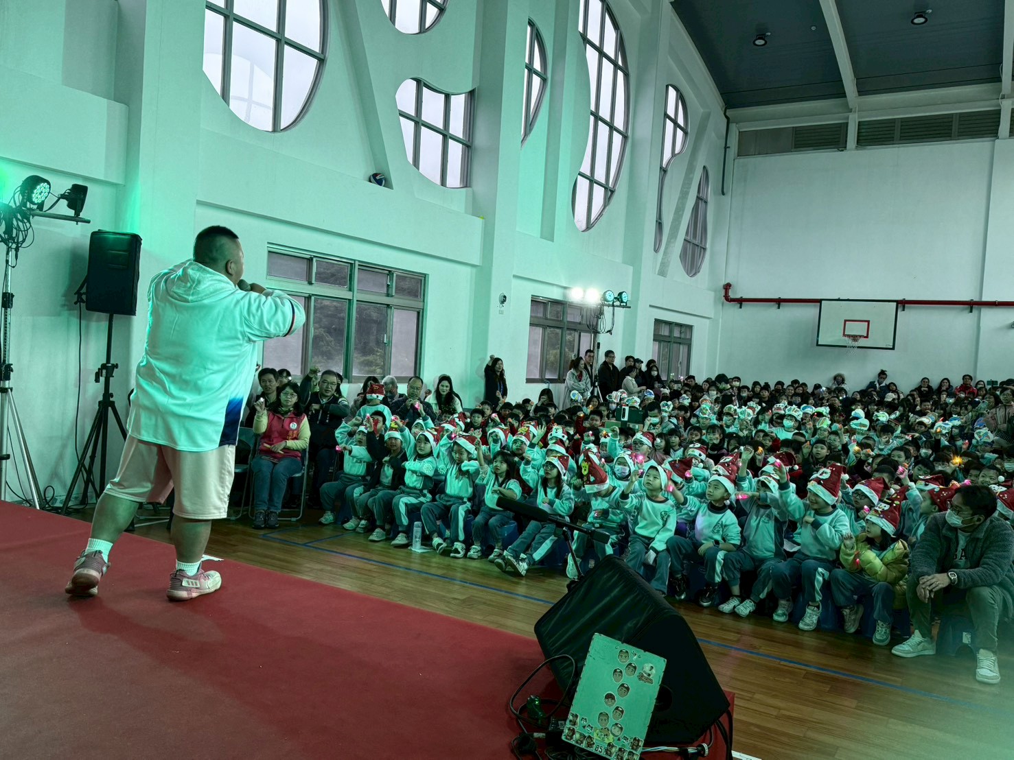 中和國小「中和之星」展演 以 SEL打造發光舞台 6 LINE ALBUM 1141227%E4%B8%AD%E5%92%8C%E4%B9%8B%E6%98%9F%E6%88%90%E6%9E%9C%E7%99%BC%E8%A1%A8%E6%9C%83 251227 10