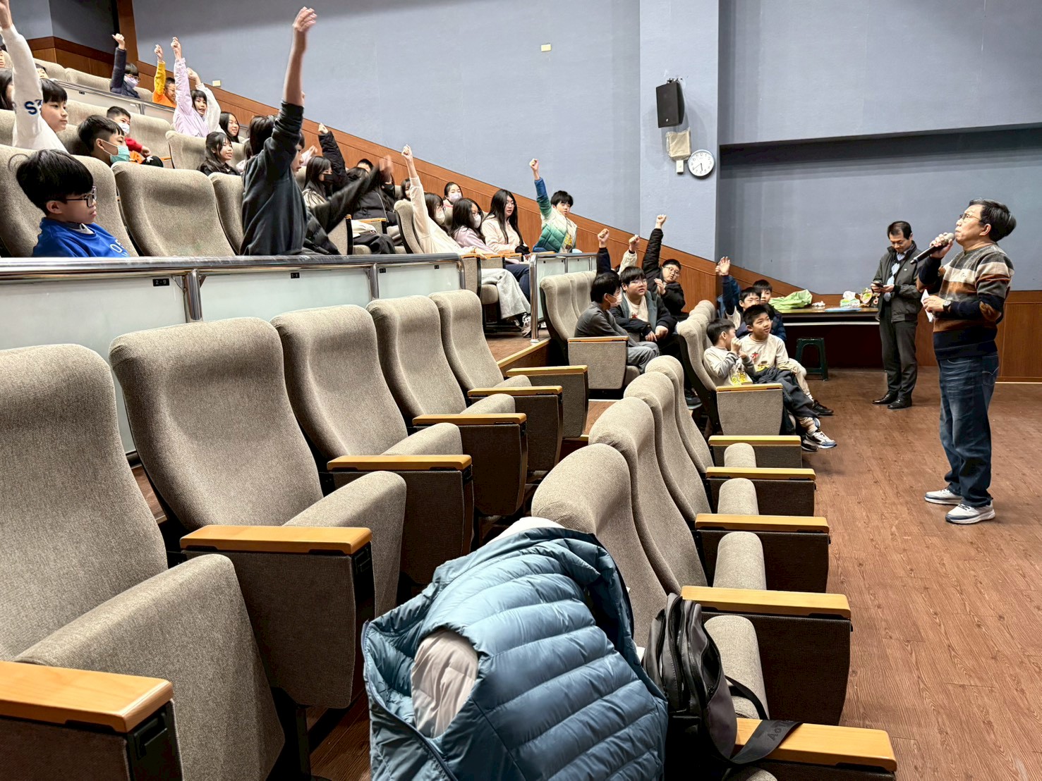 LINE ALBUM 1150106%E6%AD%A6%E5%B4%99%E5%9C%8B%E5%B0%8F%E5%AE%A3%E5%B0%8E 260106 5