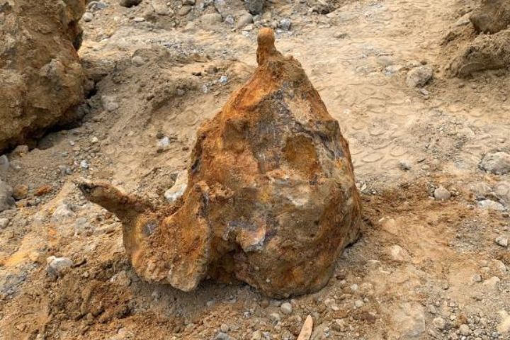 台南土地「全糖」又含「鐵」 挖出清代沈葆楨武器庫 5 疑是清代軍隊所使用的頭盔側面。圖/取自台南市府官網