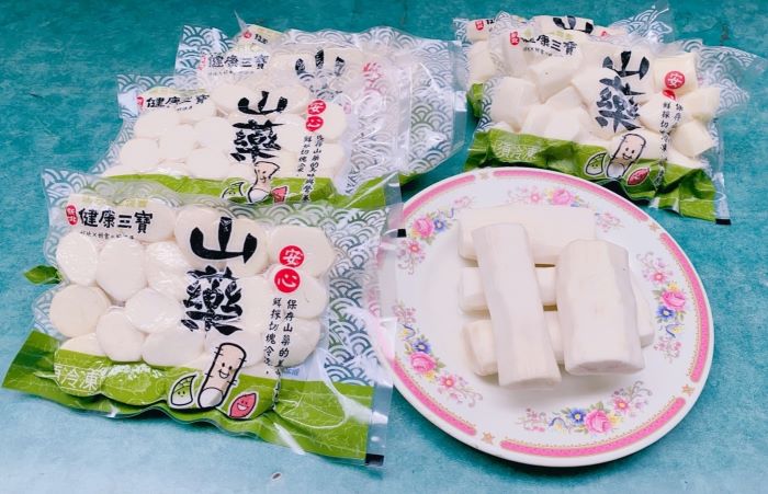 新北好味迎新年 冬季進補吃山藥正當時 6 《圖說》去皮冷凍穴管栽培真空山藥圖片。〈農業局提供〉