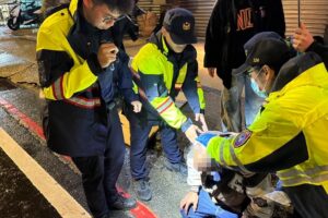 6旬男酒醉路倒 後腦流血警送醫 4 MEITU 20260201 174742302 300x200 1