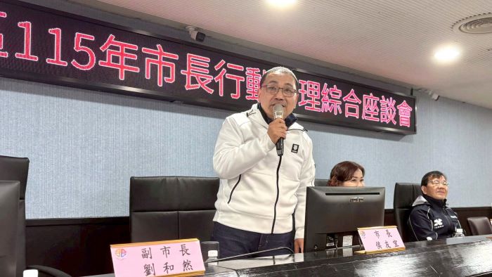 行動治理前進五股八里 侯:落實「翻轉新北、改變成真」 34 《圖說》侯友宜市長表示,不論是國際級的淡江大橋,還是鄰里的木棧道修繕,市府都將秉持行動治理初衷,打造一個讓市民安居樂業的韌性城市。〈民政局提供〉