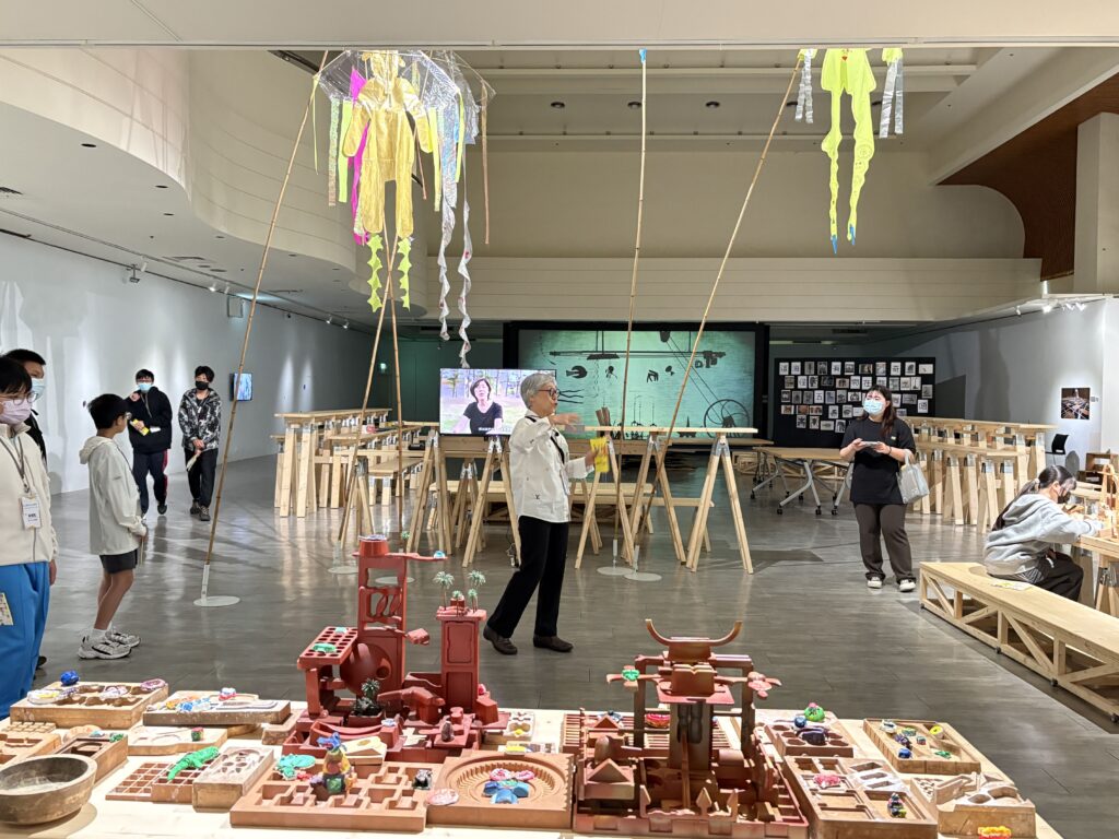 青少年參與國立臺南生活美學館《來𨑨迌!一起出任務!》志工培訓 展現活力與創意 6 26 1024x768 1