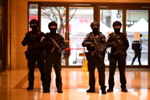 %E4%B8%80 16 300x200 1