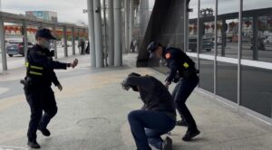 鐵警花蓮分局結合車站超商防搶演練 59 %E4%B8%89 7 300x166 1