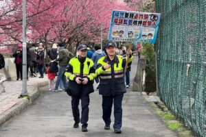115年汐警春節交疏啟動 守護採買賞櫻人流車流 警民共創交通安全與順暢 48 MEITU 20260209 122032445 300x200 1