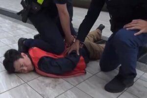劫匪現蹤北車郵局 鐵警獲報攔截圍捕 7 MEITU 20260211 134020050 300x200 1