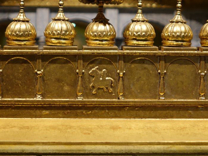 九宮格尋寶開啟全球文化探險 宗博館走春新亮點! 25 《圖說》世界宗教展示大廳錫克教金廟建築模型。〈宗博館提供〉