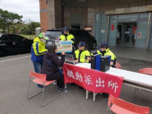淡水走春好安心 警設置 機動派出所 報案諮詢免奔波 8 1770797342455 300x225 1