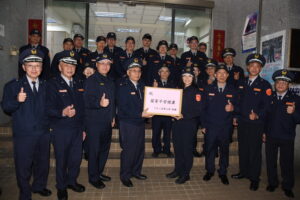 加強重要節日安全維護工作啟動 中正二義警 民防大隊鬥陣來守護北市治安 8 1770857330238 300x200 1