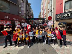 %E4%B8%89 30 300x225 1