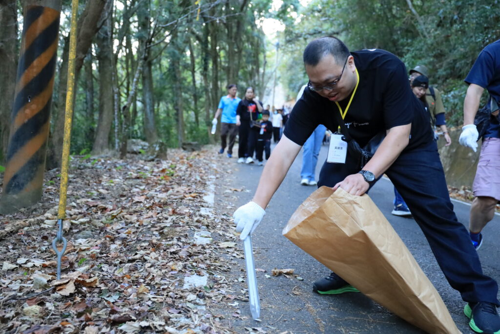全球第二大通力電梯創台灣業績新高 宣布擴大徵才 12 %E9%80%9A%E5%8A%9B%E6%B7%A8%E5%B1%B1%E6%B4%BB%E5%8B%95 1024x683 1