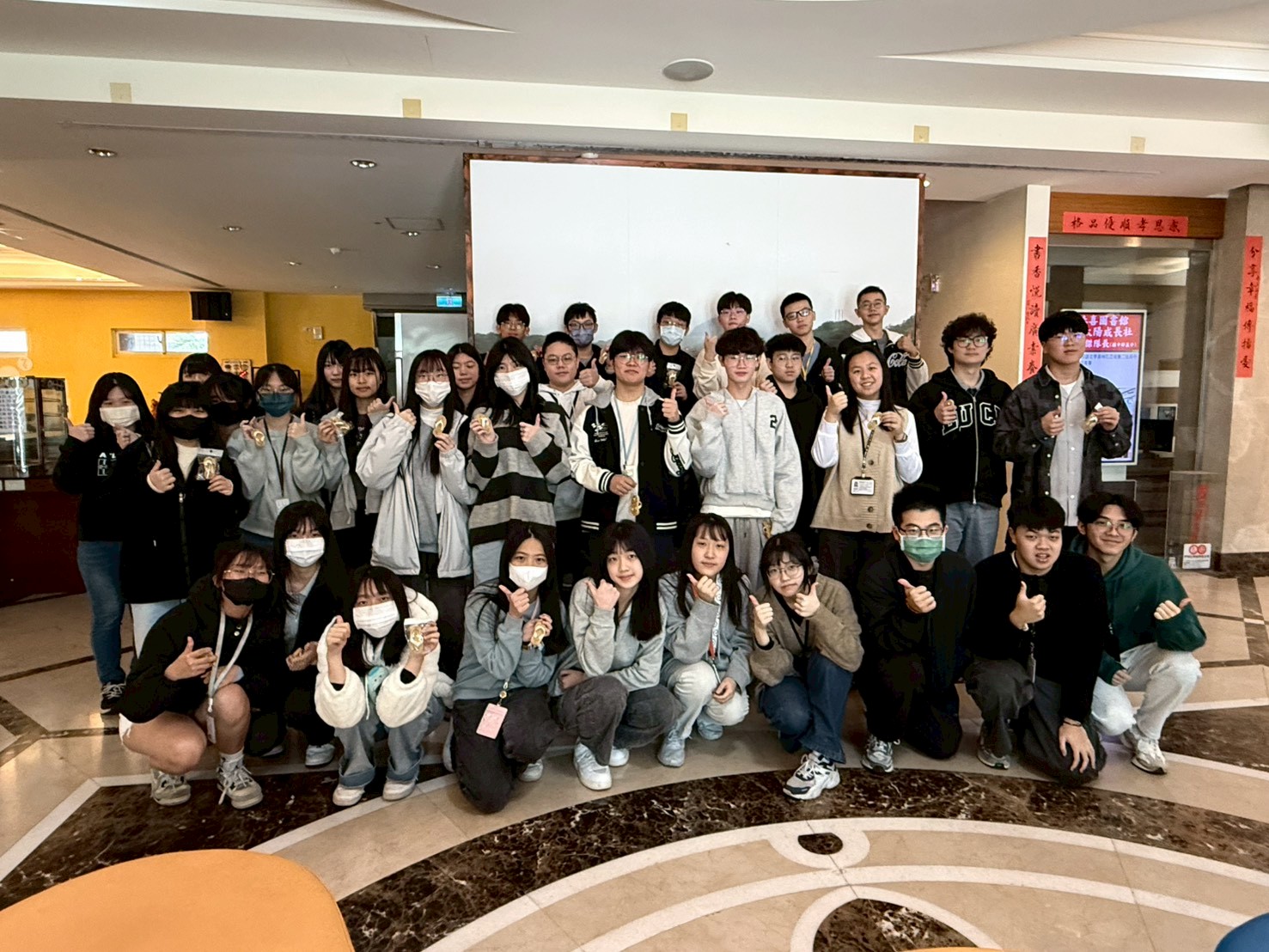 二信高中小太陽幹部成長營傳承愛與關懷服務精神 9 LINE ALBUM 1150314%E5%B9%B9%E9%83%A8%E6%88%90%E9%95%B7%E7%87%9F 260314 2