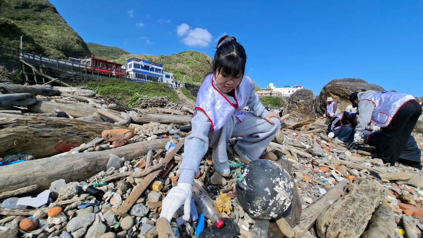 基隆青籌會代表齊聚外木山淨灘守護海洋永續 10 S 6299665