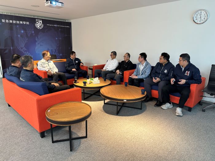 《圖說》新北消與化學署參訪團意見交流。〈消防局提供〉