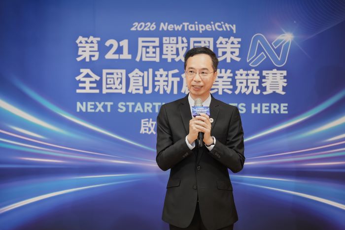 全台最大跨校創業賽登場 戰國策競賽第21屆報名啟動 35 《圖說》致理科技大學副校長林國榮歡迎全台新創團隊參與競賽。〈青年局提供〉