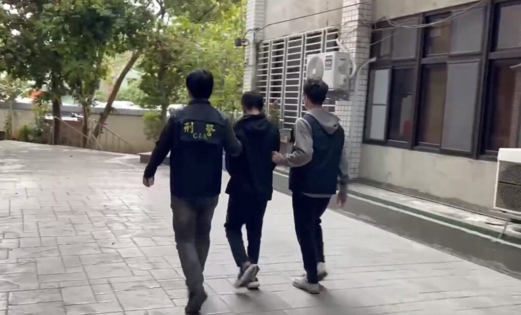 迅速偵破住宅竊盜案 樹林警鎖定犯嫌逮捕送辦 4 S 86499362 1024x619 1