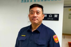 %E4%BF%9E%E5%AE%B6%E9%B5%AC 300x200 1