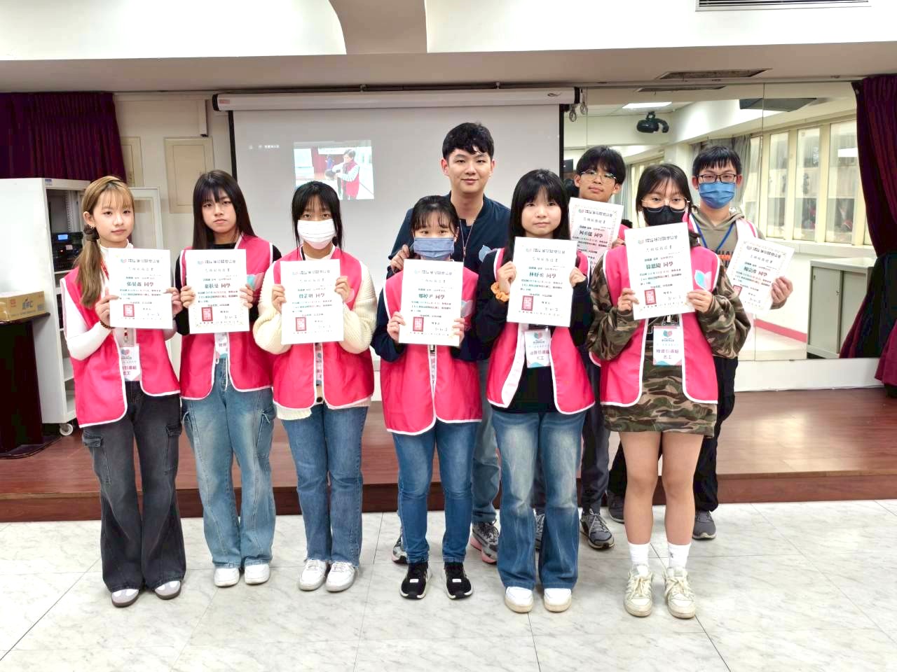 李爅創辦薄荷持續帶領志工用愛傳遞溫暖 10 654712325 940771824980647 2717867048134714933 n