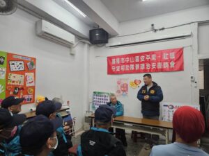 新興詐騙手法民眾惡 基四警前進社區宣導識詐新觀念 21 %E4%B8%89 22 300x225 1