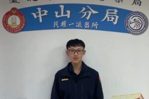 暖警即刻伸援手 中山警協助迷途長者平安返家 2 MEITU 20260323 083248220 300x200 1