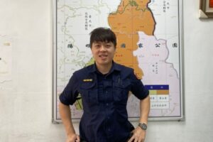 %E5%BB%96%E5%BB%BA%E5%87%B1 300x200 1