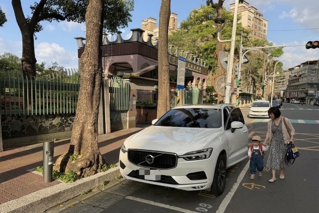 %E8%B7%AF%E9%82%8A%E6%99%BA%E6%85%A7%E8%BB%8A%E6%A0%BC