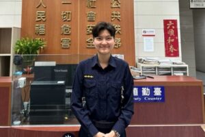 長者外出市場不慎跌倒 士林警暖心照護陪同平安返家 15 %E9%BB%83%E4%BA%AD%E7%91%84 300x200 1