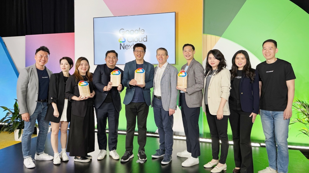 02CloudMile %E8%90%AC%E9%87%8C%E9%9B%B2%E5%86%8D%E5%89%B5%E5%B7%94%E5%B3%B0