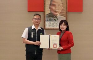 %E4%BA%8C 32 300x194 1