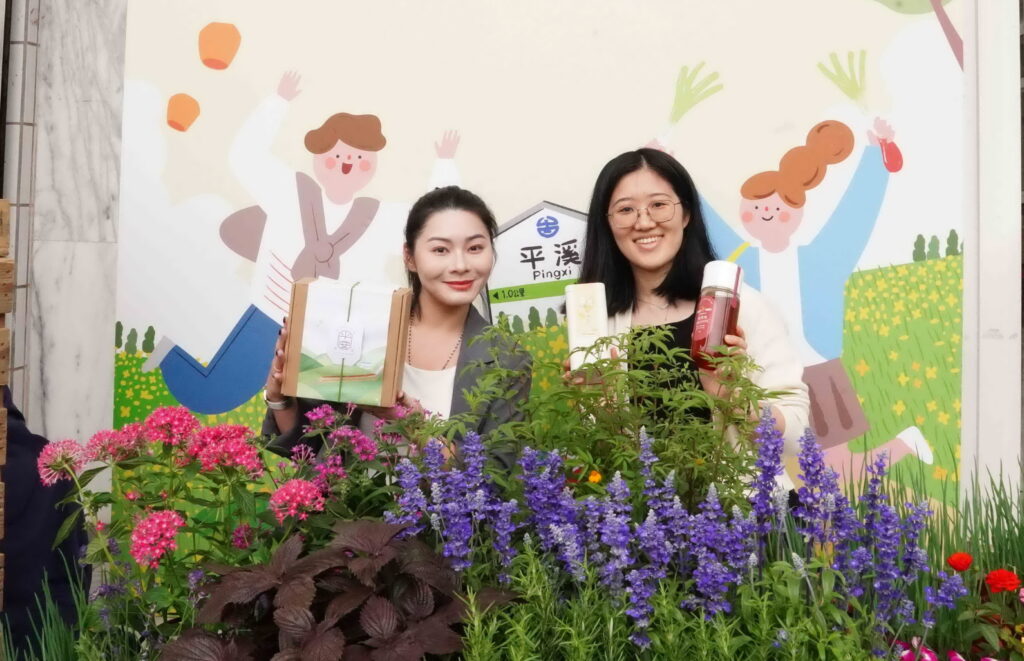 %E6%98%A5%E6%9A%96%E8%8A%B1%E9%96%8B%E6%AD%A3%E6%98%AF%E6%96%B0%E5%8C%97%E7%8F%A0%E8%94%A5%E6%9C%80%E9%AE%AE%E7%94%9C%E7%9A%84%E7%9B%9B%E7%94%A2%E6%9C%9F%E9%82%80%E8%AB%8B%E6%B0%91%E7%9C%BE%E4%B8%80%E8%B5%B7%E6%98%A5%E9%81%8A%E5%B9%B3%E6%BA%AA%E7%9C%8B%E8%9E%A2%E7%81%AB%E8%9F%B2%E8%B3%9E%E6%A1%90%E8%8A%B1%E5%8F%8A%E5%8F%83%E5%8A%A0%E8%BE%B2%E6%9D%91%E9%AB%94%E9%A9%97 1024x661 1