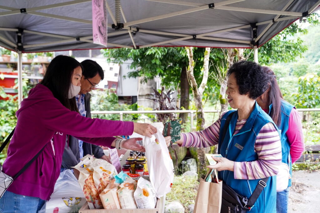 %E6%96%B0%E5%8C%97%E7%8F%A0%E8%94%A5%E7%94%A2%E5%9C%B0%E5%B1%95%E5%94%AE%E6%9C%83%E9%9B%86%E5%90%84%E5%8D%80%E8%BE%B2%E6%9C%83%E7%89%B9%E7%94%A2%E5%B1%95%E5%94%AE%E8%B2%A9%E5%94%AE%E7%8F%A0%E8%94%A5%E7%B6%A0%E7%AB%B9%E7%AD%8D%E5%8C%85%E7%A8%AE%E8%8C%B6%E8%9C%82%E8%9C%9C%E7%AD%89%E8%BE%B2%E7%94%A2%E5%93%81 1024x683 1