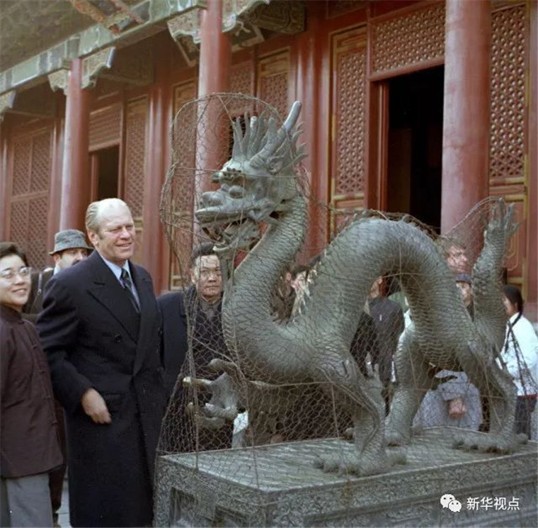 回顧美國歷任總統訪陸 中美從破冰合作走向戰略競爭 6 1975年12月1日至5日,福特是中美關係正常化後第一位來華訪問的美國總統。圖/取自新華視界
