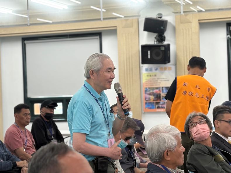 深化退除役官兵照顧 新北榮服處跨單位座談傾聽心聲 6 《圖說》退除役官兵踴躍發言,透過座談會正向交流互動。〈新北榮服處提供〉