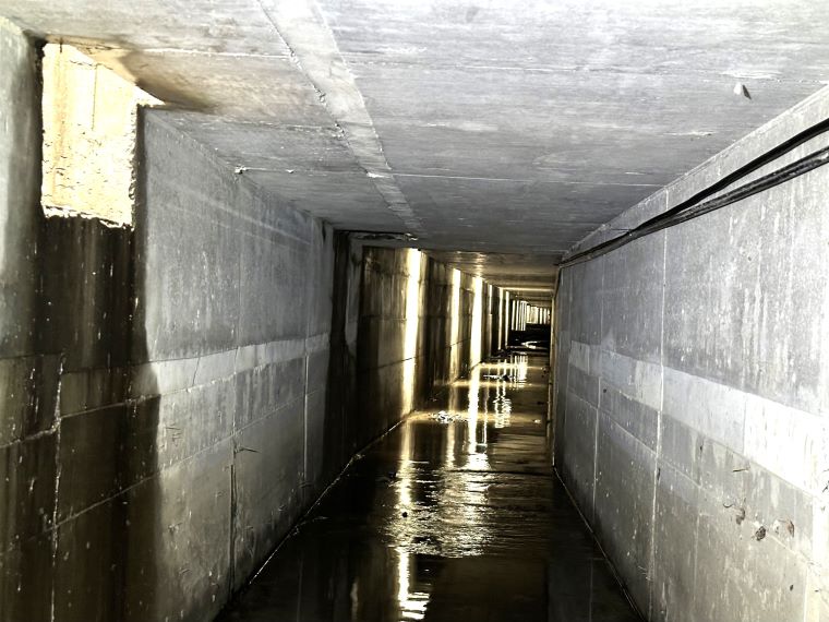 《圖說》佳園路三段增設271公尺的分流箱涵，減少雨水排往佳園路三段145巷內，解決145巷內碗公地形造成的積水情形。〈水利局提供〉
