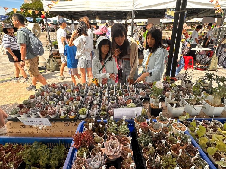 《圖說》「2026植愈蒔光節」集結多家特色植栽品牌，能讓心靈進入更深層的沉浸式放鬆，在居家小森林中延續這份自然的美好與平靜。〈農業局提供〉